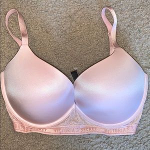 Light Pink Victoria’s Secret Very Sexy Push Up Bra